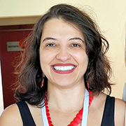 Thais Elias Almeida